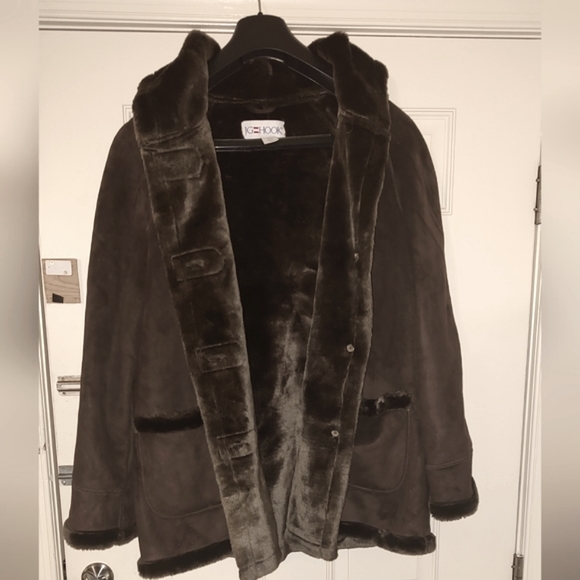 Jg Hook Jackets & Blazers - JG Hook Faux Suede Fur Coat 1x